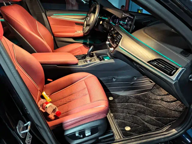 BMW 5 Series — Фото автомобиля 11