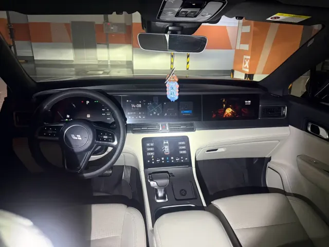 Li Auto ONE — Фото автомобиля 8