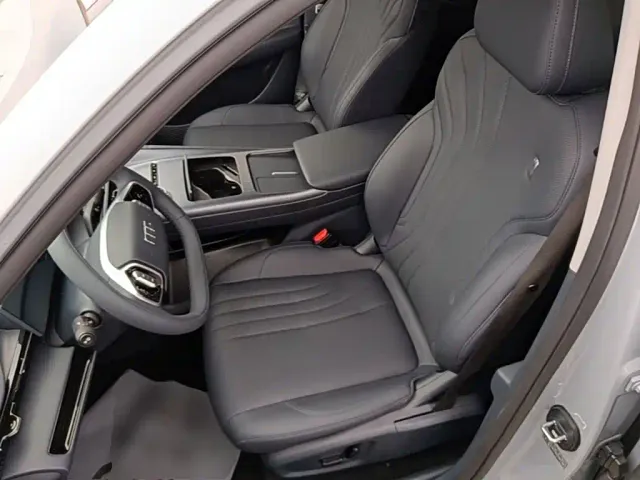 Geely Galaxy E5 — Фото автомобиля 14