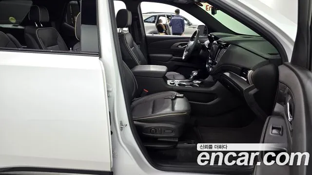 Chevrolet Traverse — Фото автомобиля 16