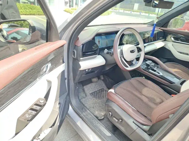 Geely Xingyue L — Фото автомобиля 12