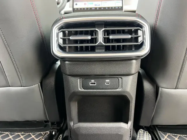Jetour T2 — Фото автомобиля 9
