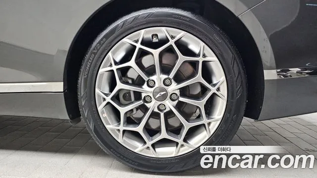 Genesis G80 RG3 — Фото автомобиля 21