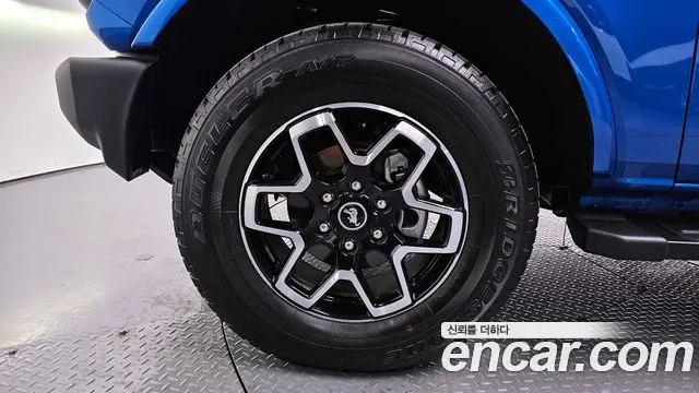 Ford Bronco — Фото автомобиля 5