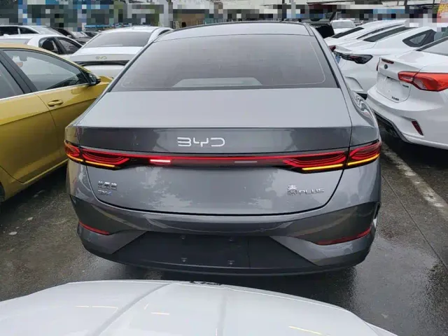 BYD Qin PLUS — Фото автомобиля 5