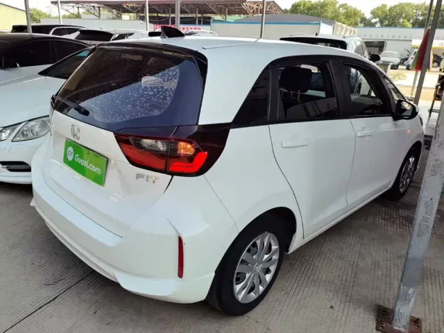 Honda Fit — Фото автомобиля 6