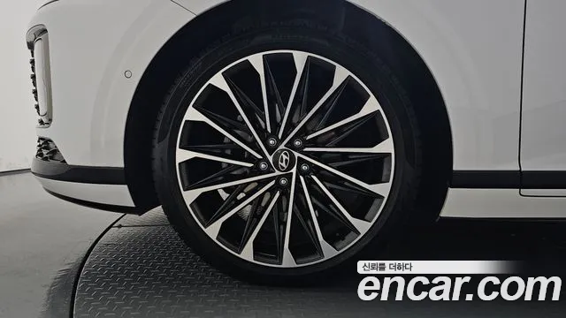 Hyundai Grandeur GN7 — Фото автомобиля 4