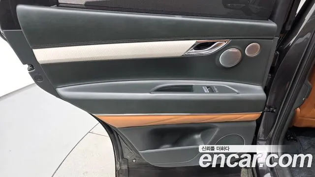 Genesis GV80 — Фото автомобиля 14