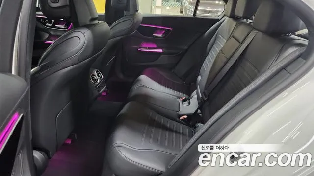 Mercedes-Benz C-Class — Фото автомобиля 16