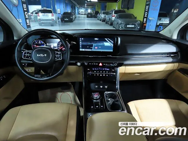 Kia Carnival 4th Gen — Фото автомобиля 5