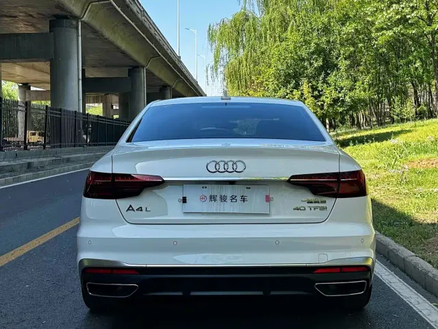 Audi A4L — Фото автомобиля 6