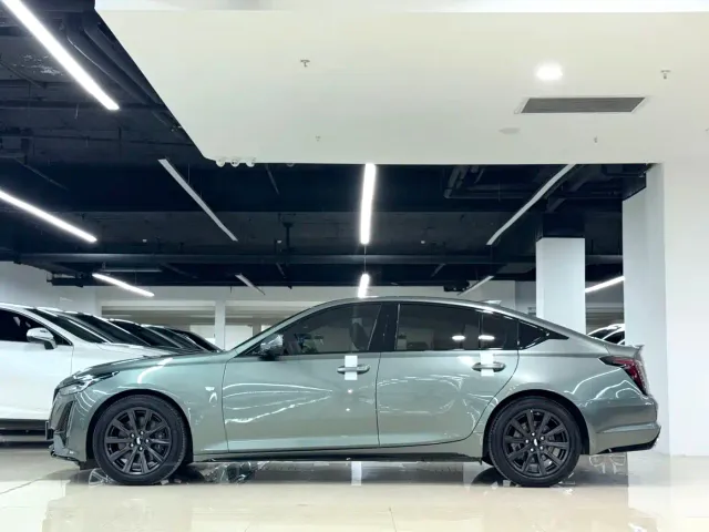 Cadillac CT5 — Фото автомобиля 4