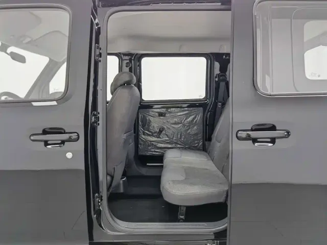 Wuling Zhiguang NEV — Фото автомобиля 15