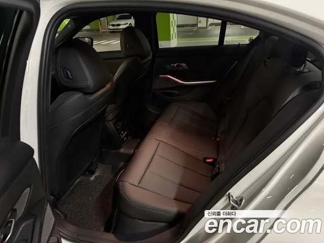 BMW 3-Series 3 серия (G20) 320i M Sport — Фото автомобиля 7
