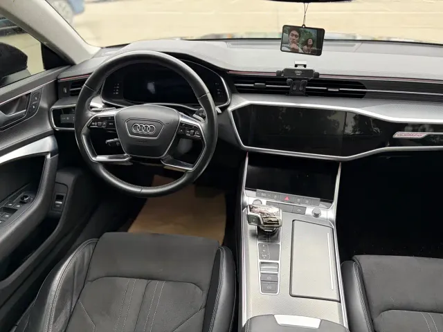 Audi A7L — Фото автомобиля 8