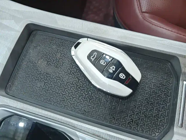Jetour X70 Plus — Фото автомобиля 8