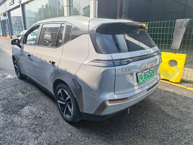 GAC Aion Y — Фото автомобиля 13