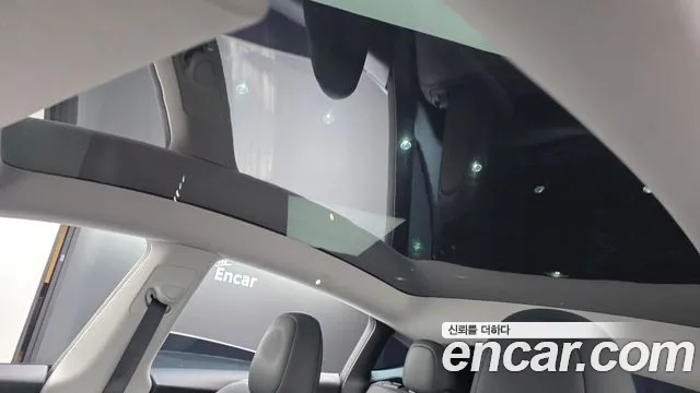 Tesla Model Y — Фото автомобиля 20