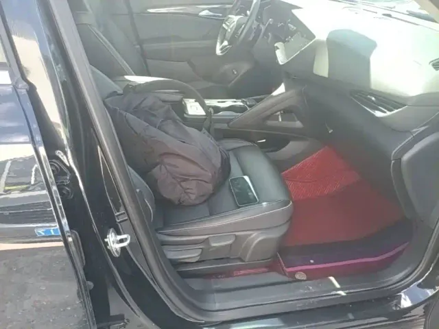Buick Envision Plus — Фото автомобиля 24