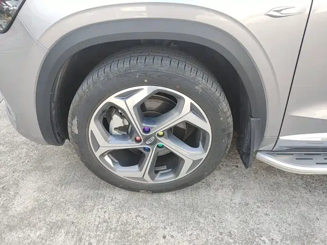 Geely Xingyue L — Фото автомобиля 22