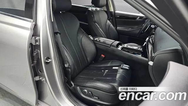 Genesis G80 Бензин 2.5 турбо AWD — Фото автомобиля 24