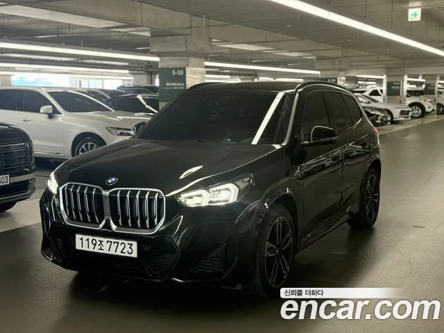 Фотография автомобиля — BMW X1 U11