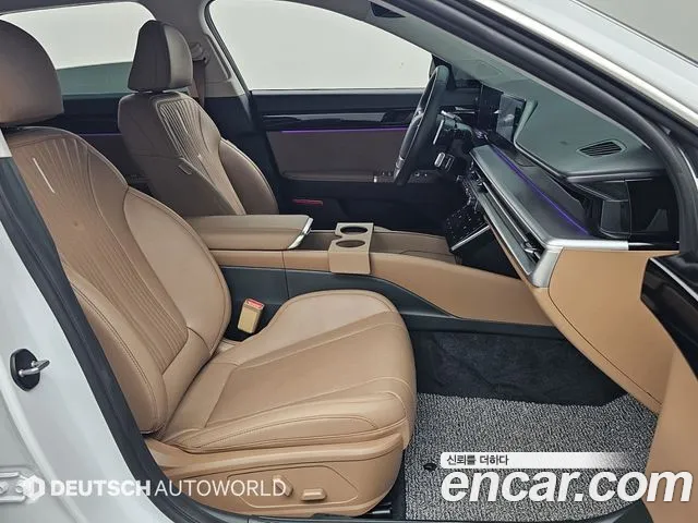 Hyundai Grandeur Grandeur (GN7) 2.5 Бензин 2WD — Фото автомобиля 10
