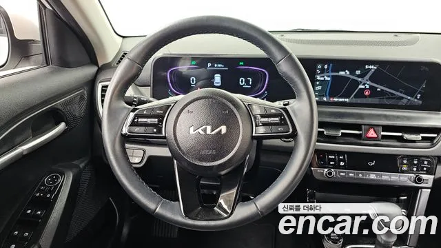Kia Seltos Новый Seltos Бензин 2.0 2WD — Фото автомобиля 13