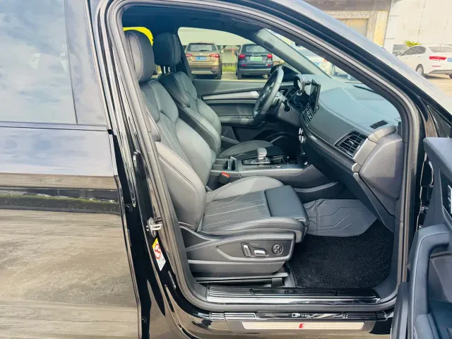Audi Q5L — Фото автомобиля 7