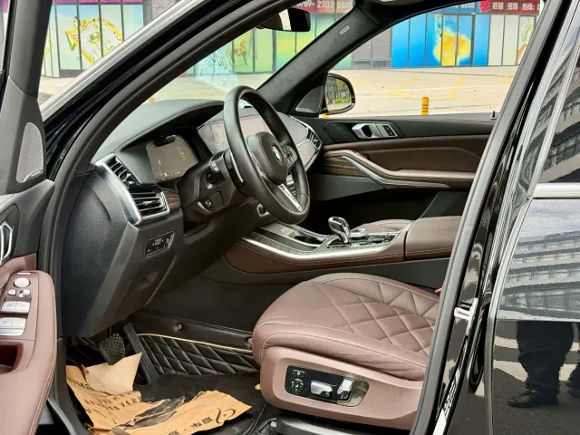 BMW X5 — Фото автомобиля 4