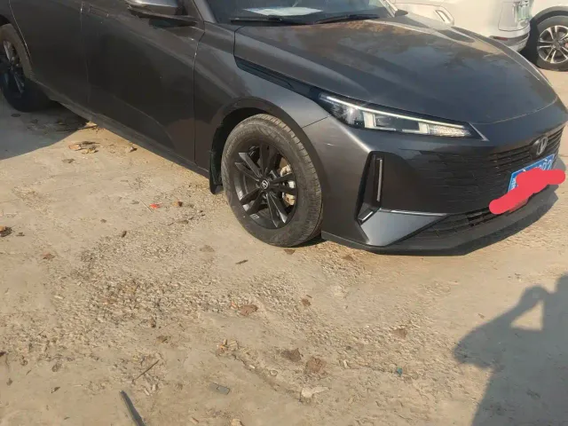Changan Lamore — Фото автомобиля 2