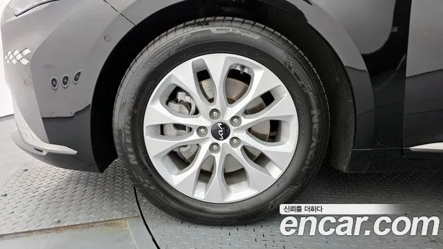 Kia K8 2.5 Бензин 2WD — Фото автомобиля 5