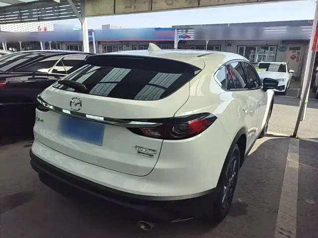 Mazda CX-4 — Фото автомобиля 6