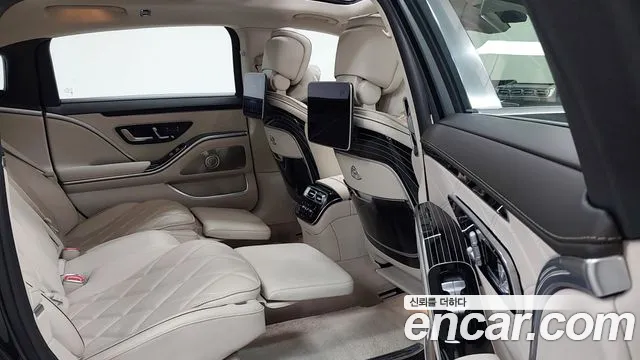 Mercedes-Benz S-Class — Фото автомобиля 10