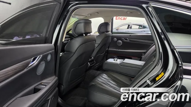Genesis G80 RG3 — Фото автомобиля 12