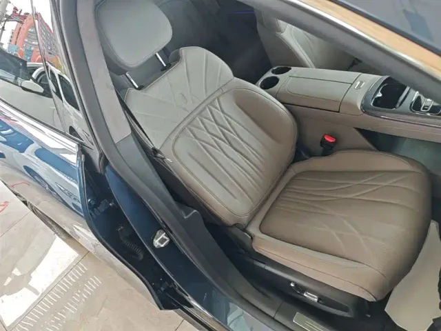 Geely Galaxy Xingyao 8 — Фото автомобиля 23