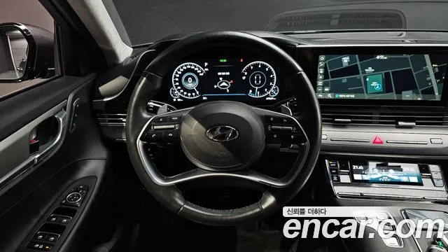 Hyundai Grandeur New — Фото автомобиля 12