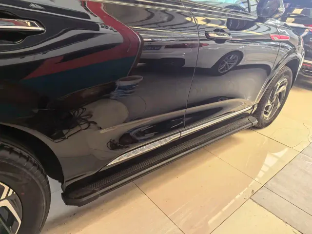 Hongqi HS3 — Фото автомобиля 15