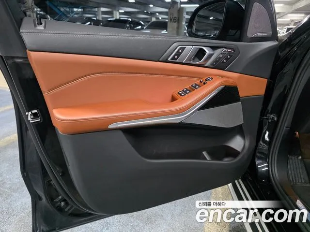 BMW X7 — Фото автомобиля 15