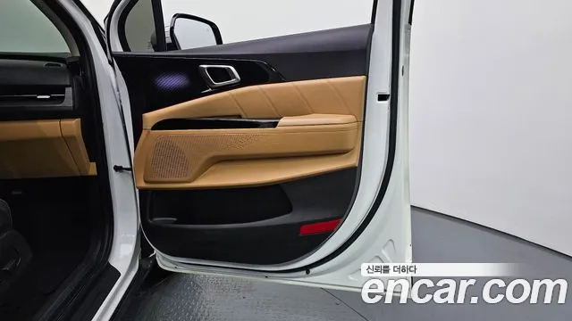 Kia Carnival — Фото автомобиля 14
