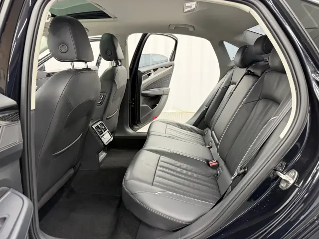 Volkswagen Passat — Фото автомобиля 10