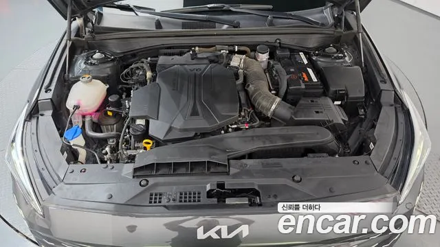 Kia K8 — Фото автомобиля 9