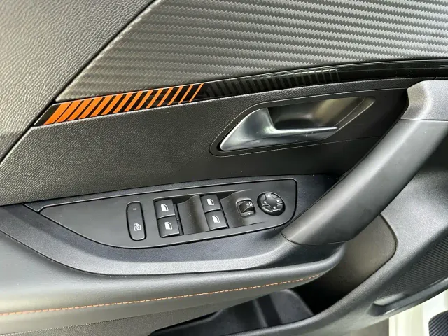 Peugeot 2008 — Фото автомобиля 17