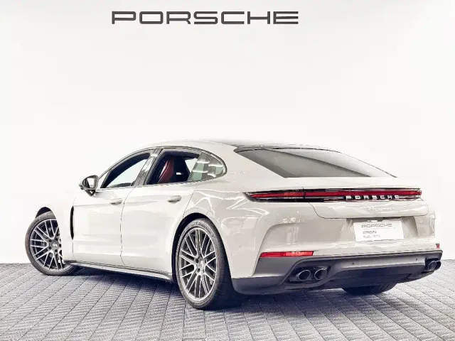 Porsche Panamera — Фото автомобиля 7