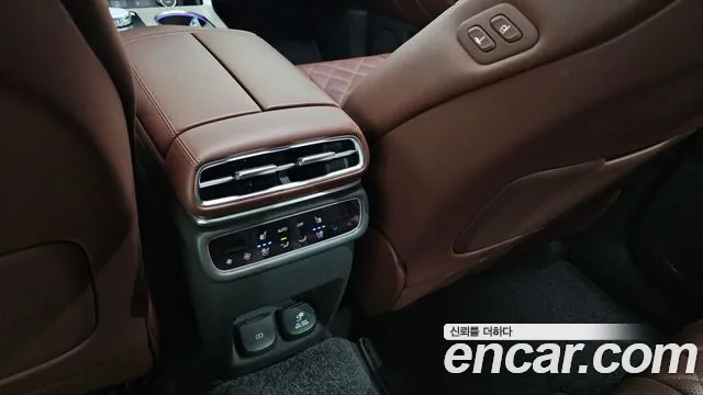 Genesis GV80 2.5T Бензин AWD — Фото автомобиля 29