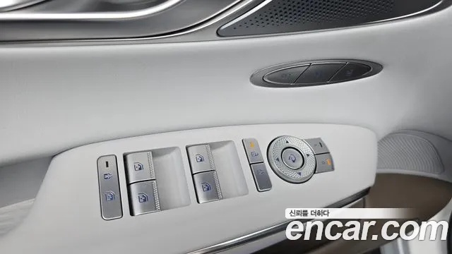 Genesis GV70 2.5T Бензин AWD — Фото автомобиля 24