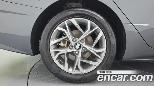 Hyundai Sonata — Фото автомобиля 5