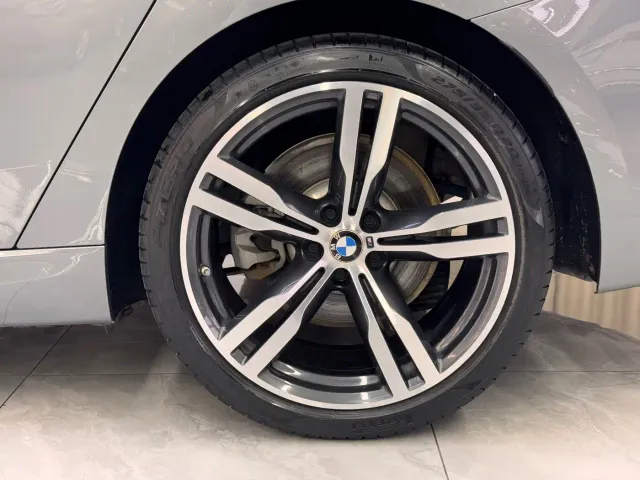 BMW 6 Series Gran Turismo — Фото автомобиля 11