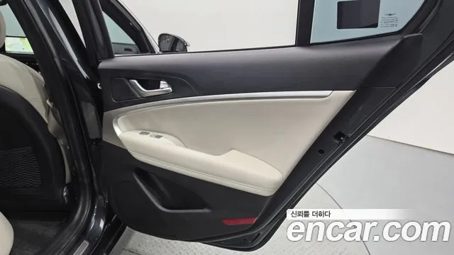 Genesis G70 The New Shooting Brake — Фото автомобиля 14