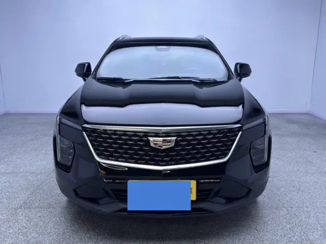 Cadillac XT4 — Фото автомобиля 2